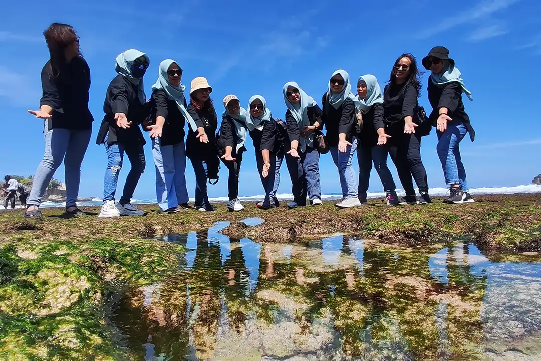 Menikmati Keindahan Pantai Klayar, Surga Tersembunyi di Pacitan 8 Menikmati Keindahan Pantai Klayar Surga Tersembunyi di Pacitan 2